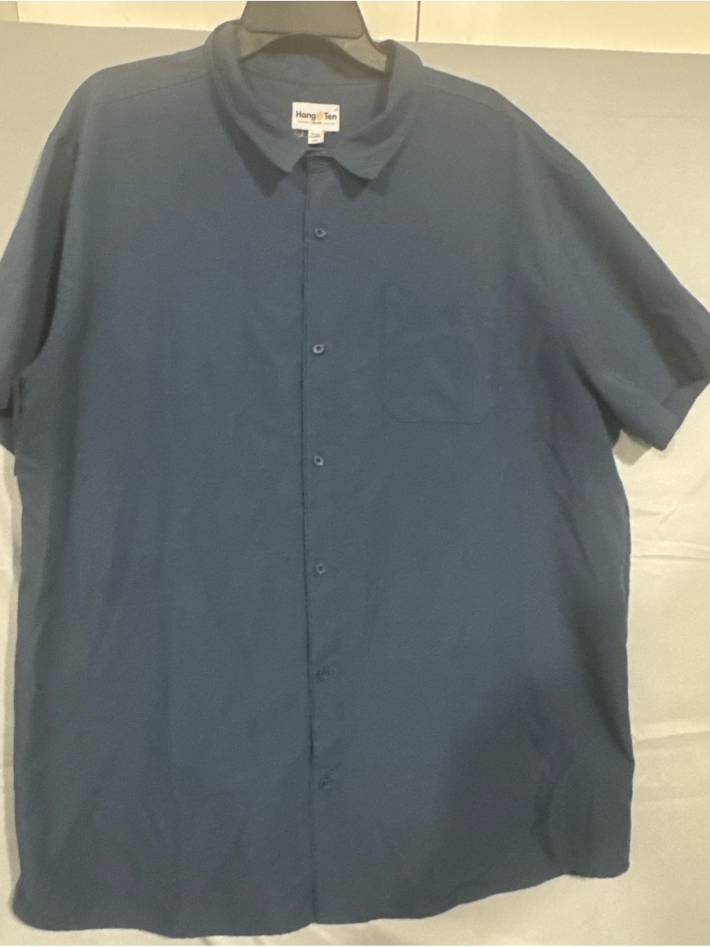 Hang Ten Short-Sleeve Button-Down Shirt in Deep Blue